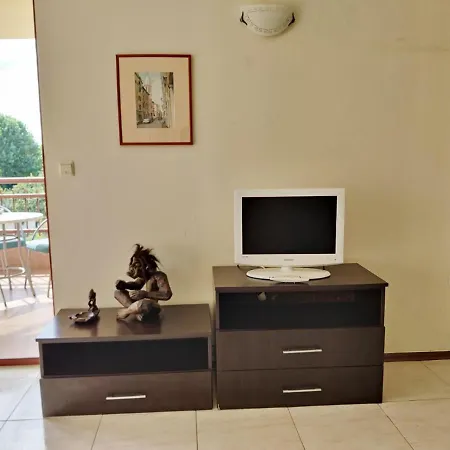 Апартамент Съни Бей / Sunny Bay Apartment *